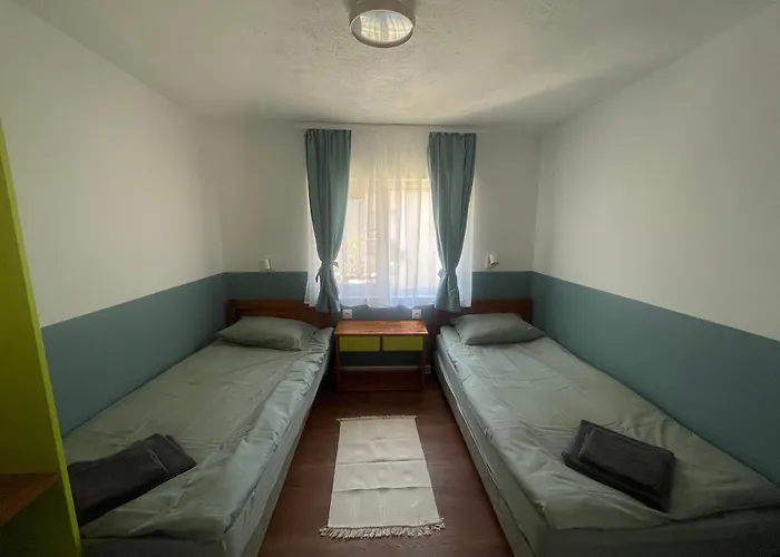 By Baza Academic 골든샌드