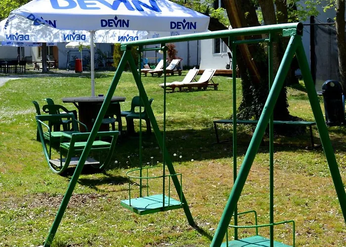 By Baza Academic * Nisipurile de Aur