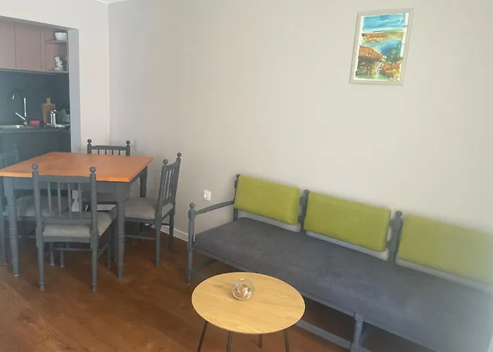 By Baza Academic Apartament Nisipurile de Aur